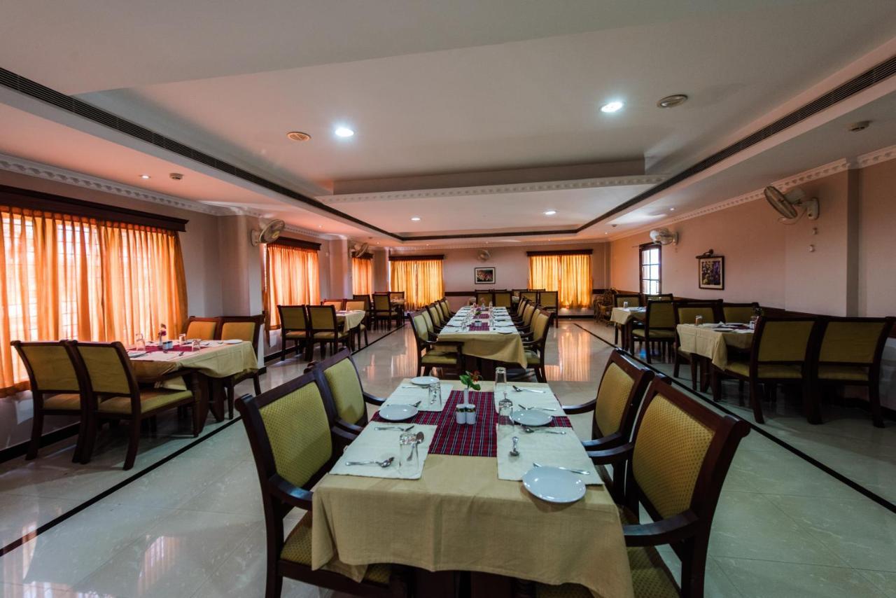 Kallada Hotels And Resorts Thrissur Exterior foto